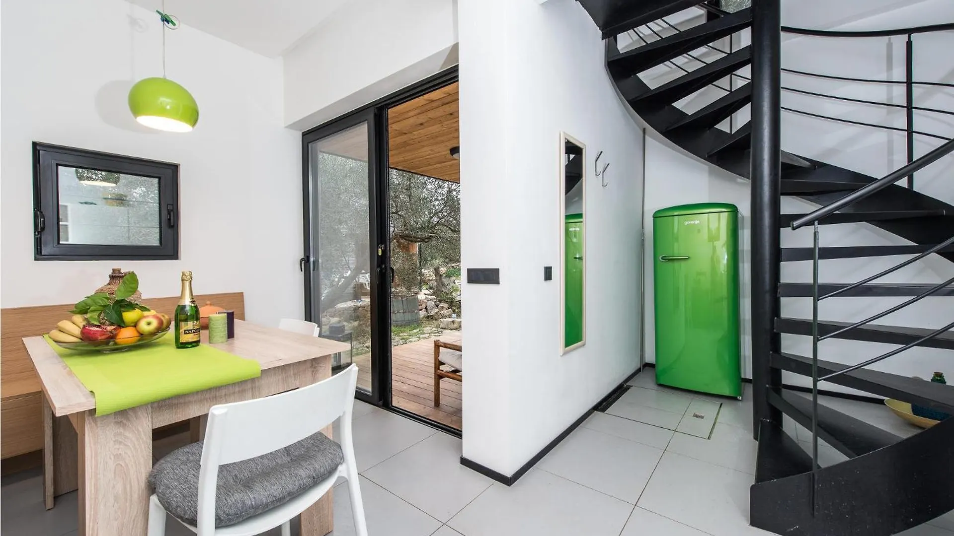 Awesome Home In Dragove With Wifi